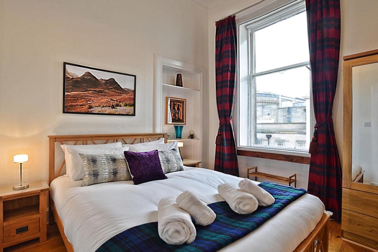 Cozy 2 Bedroom Apartment At Heart Of The Edinburgh Bagian luar foto