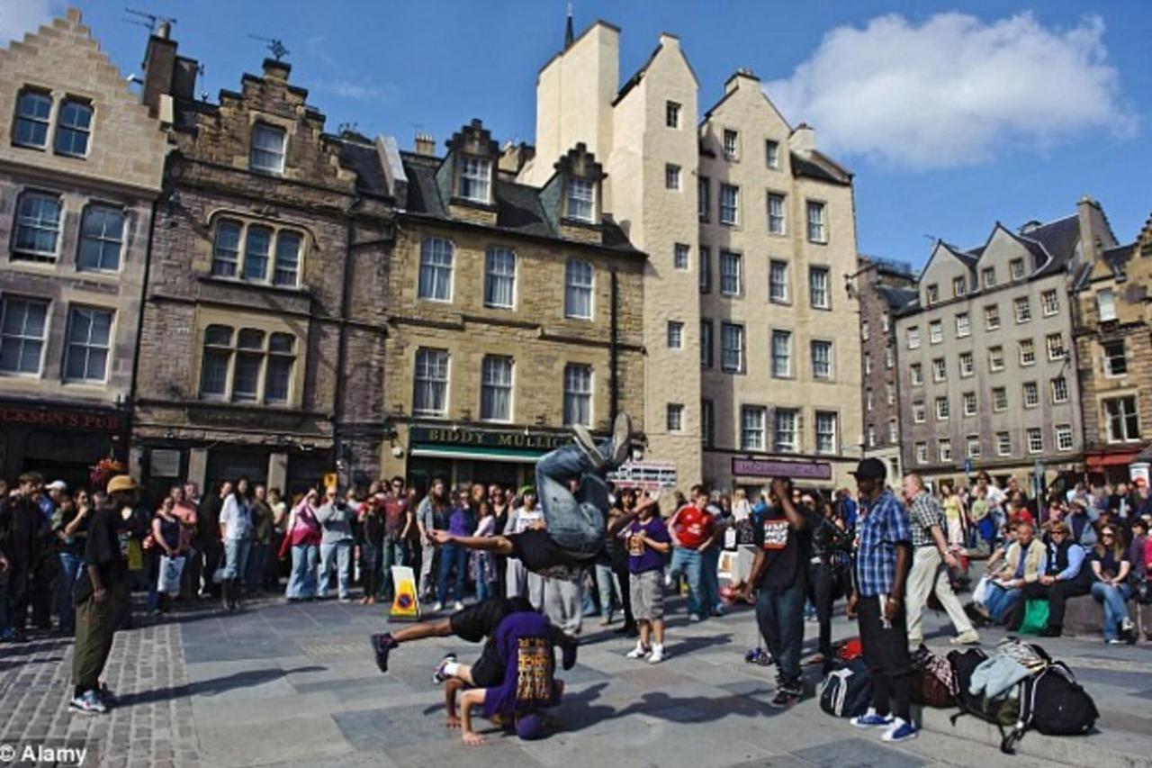 Cozy 2 Bedroom Apartment At Heart Of The Edinburgh Bagian luar foto